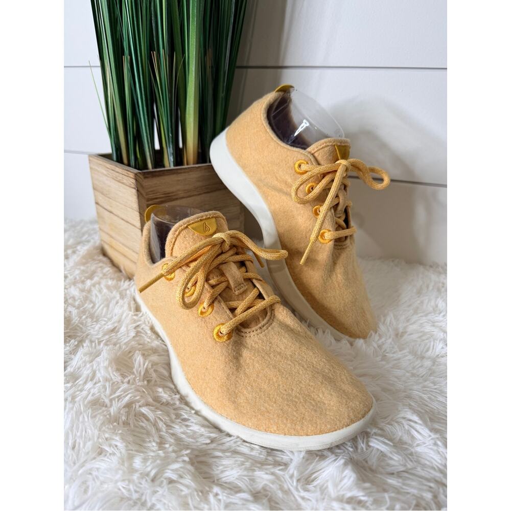 Allbirds Women’s Merino Wool Runners Lace Up Walking Sneakers Turk Yellow Size 9